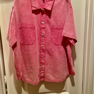 Beautiful pink washed denim shirt from Entro. Very good 100% cotton quality.